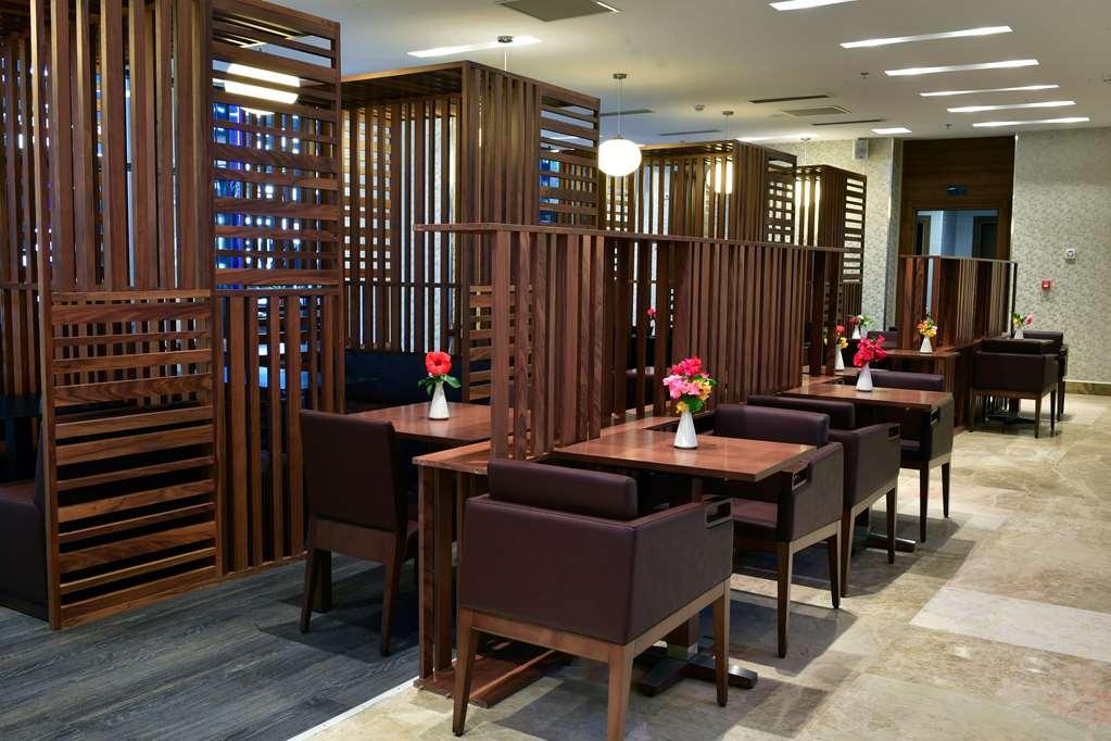 Tulip Inn Naya Algiers 餐厅 照片
